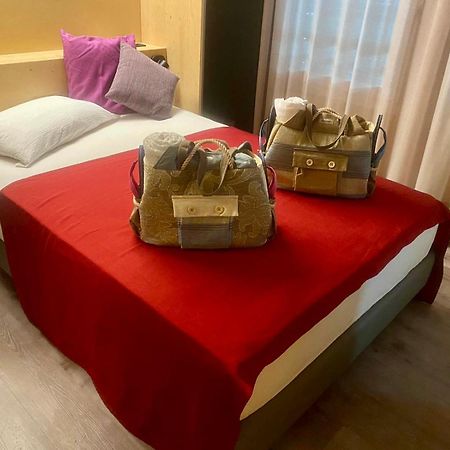 Carla Failela Hotell Valli del Pasubio Exteriör bild